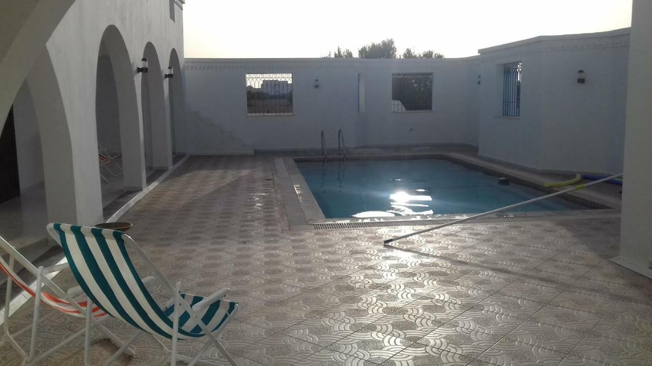Dar Mamina Bed & Breakfast Sidi ash Shammakh Luaran gambar