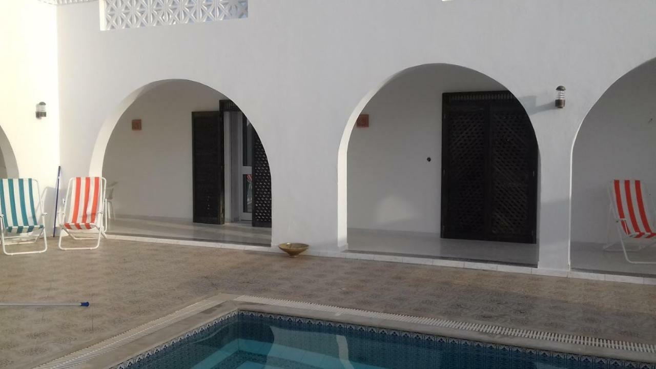 Dar Mamina Bed & Breakfast Sidi ash Shammakh Luaran gambar