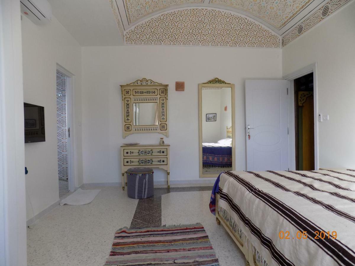 Dar Mamina Bed & Breakfast Sidi ash Shammakh Luaran gambar