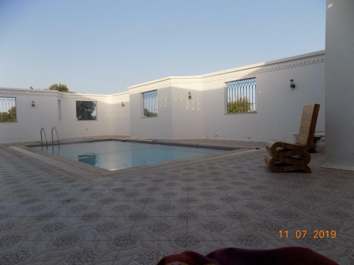 Dar Mamina Bed & Breakfast Sidi ash Shammakh Luaran gambar