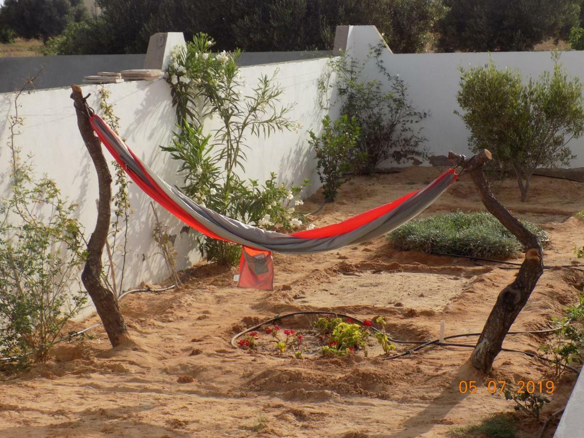 Dar Mamina Bed & Breakfast Sidi ash Shammakh Luaran gambar
